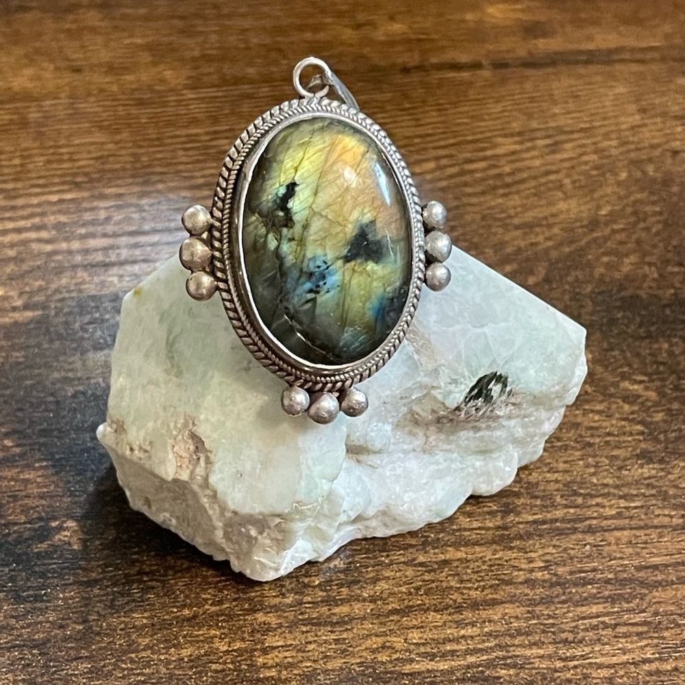 Labradorite and Sterling Silver Pendant